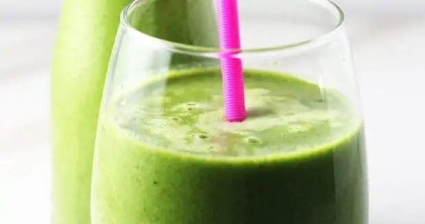 Kale banana smoothie