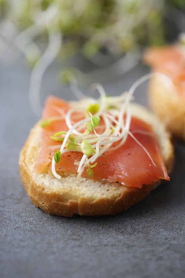 Smoked salmon sandwich with bean sprouts