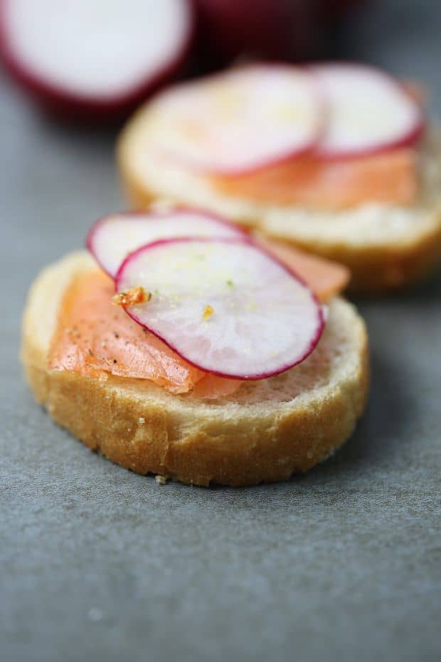Smoked salmon sandwich with radish
