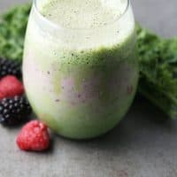 Kale berry smoothie