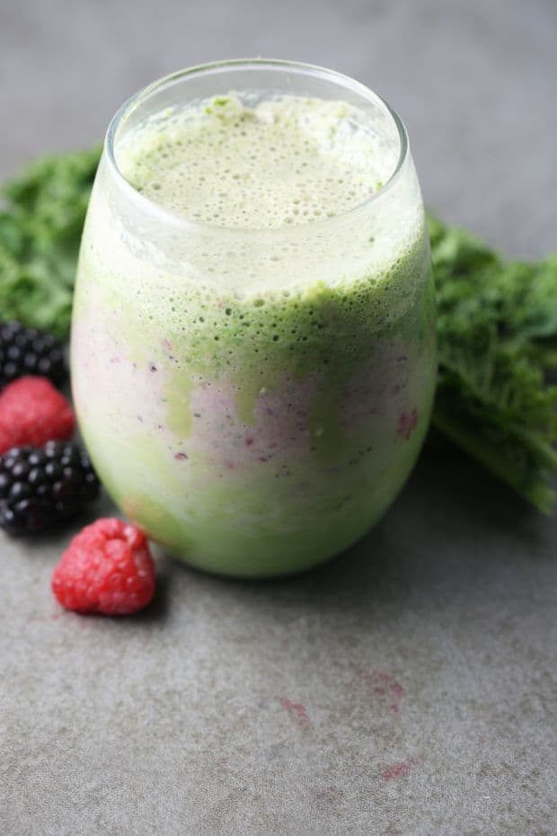 Kale berry smoothie