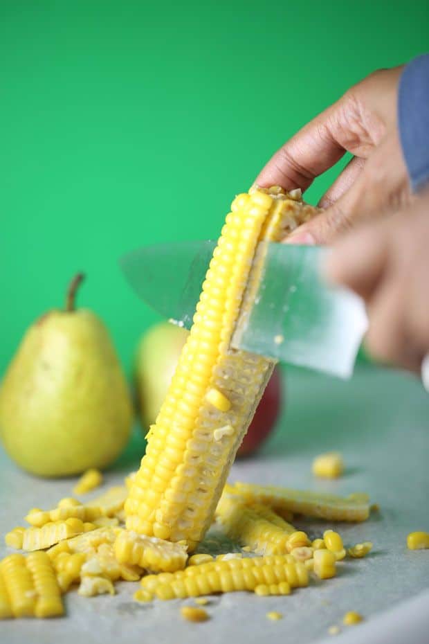 how to get corn kernels off the cub